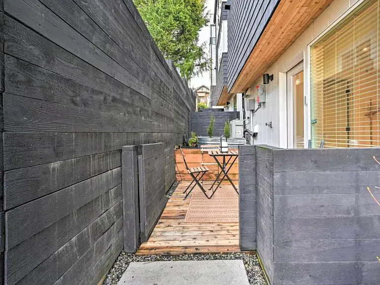 162 22nd Ave — Photo 7