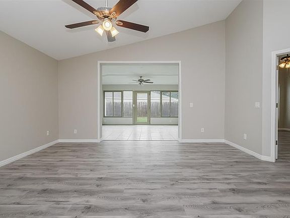 4th image of 6435 Sushi Ct