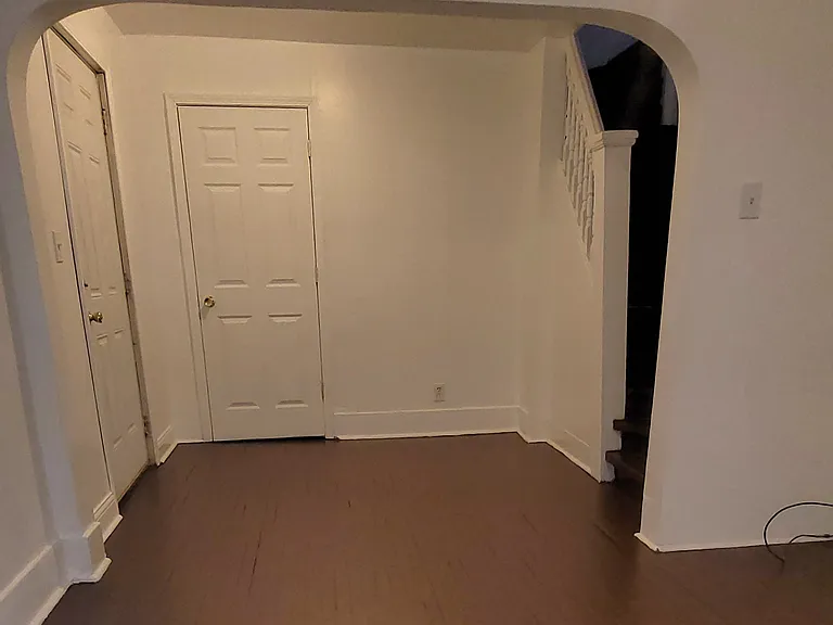 536 Jefferson St — Photo 11