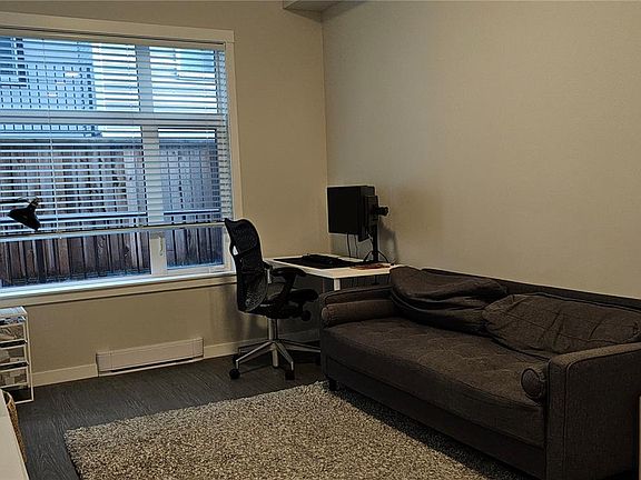 4th image of 868 Orono Ave #104