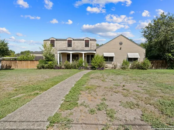215 Ave Maria Dr, San Antonio, TX 78216