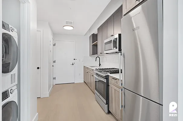 Rented by REZI | media 1