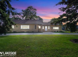 26289 Chippendale St, Roseville, MI 48066