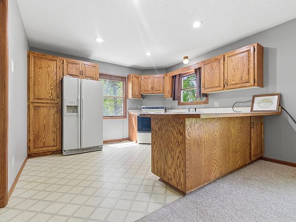 4th image of 32708 310th Ln