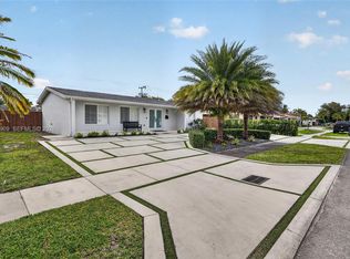 4865 SW 94th Ave, Miami, FL 33165