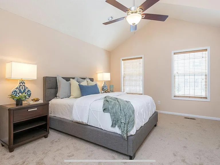 10009 Gentian Dr — Photo 13