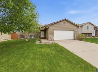 5605 W Rebecca St, Sioux Falls, SD 57106