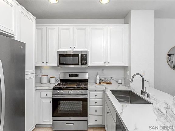 4th image of 16910 Bixby St Unit 1