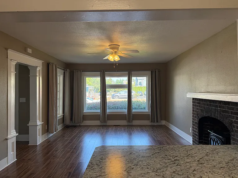 301 SE Baker St #1 — Photo 12