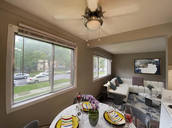 Gary Manor, 10625 113th St NW, Edmonton, AB T5H 3H7