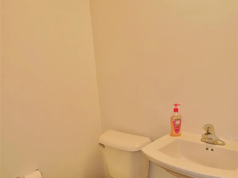 4637 Bradley Cir — Photo 14