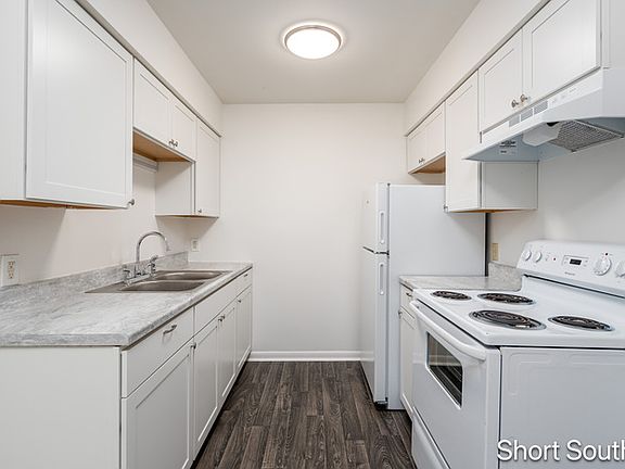 2nd image of 1605 Bacon Ave #3
