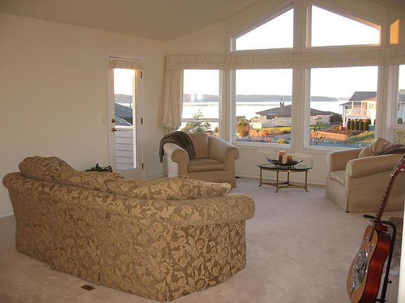 5th image of 881 Admiralty Way