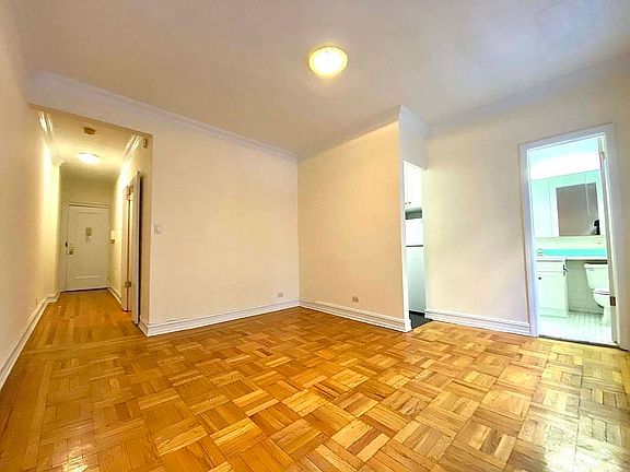 2nd image of 146 W 79th St #3A2