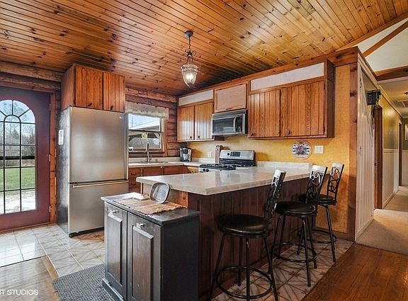 3rd image of 36783 N Magnolia Ave