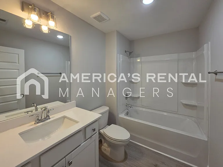 10312 Squires Way — Photo 13