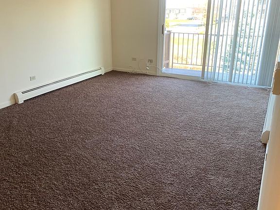 4th image of 5645 Edge Lake Dr APT 1E