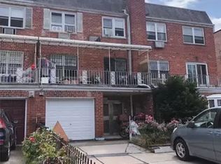 14740 Barclay Ave, Flushing, NY 11355