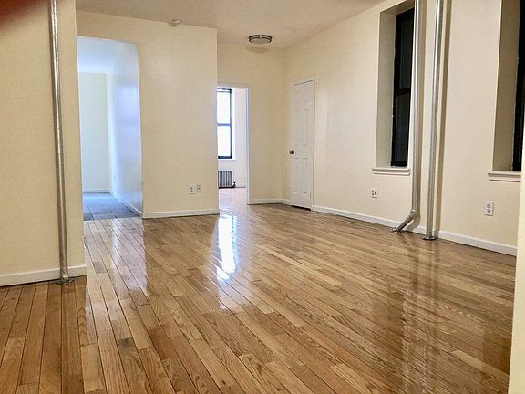 5th image of 210 W 133rd St #1C