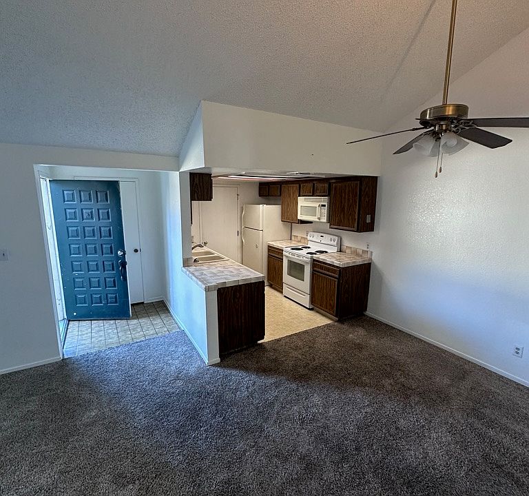 1st image of 4549 N Glenn Ave APT 102