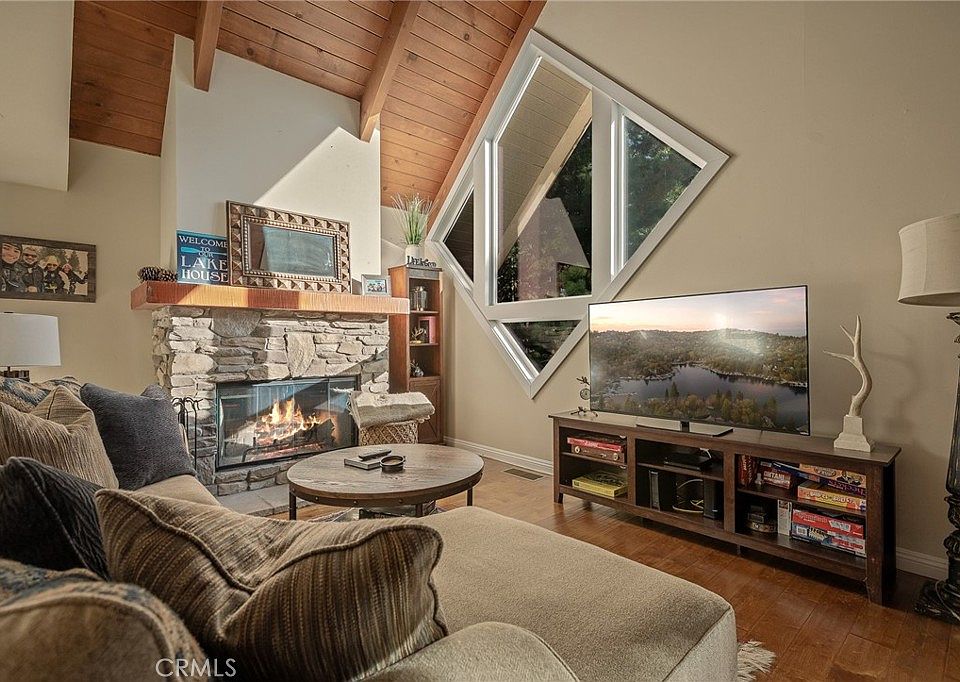 1st image of 831 Nadelhorn Dr