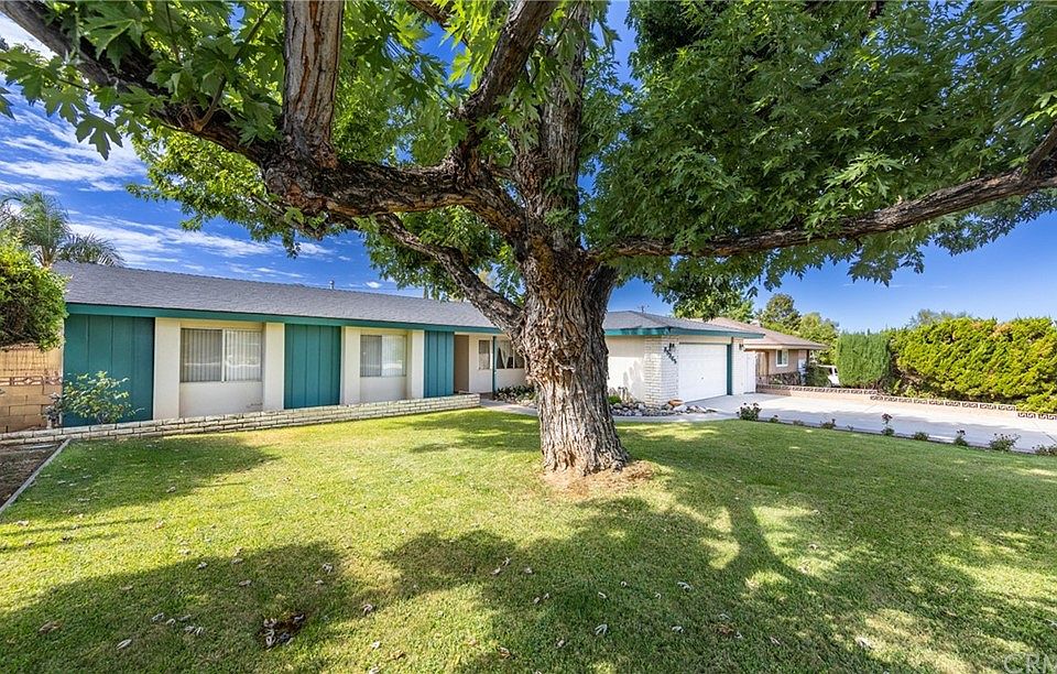 35365 Mountain View St, Yucaipa, CA 92399 Zillow