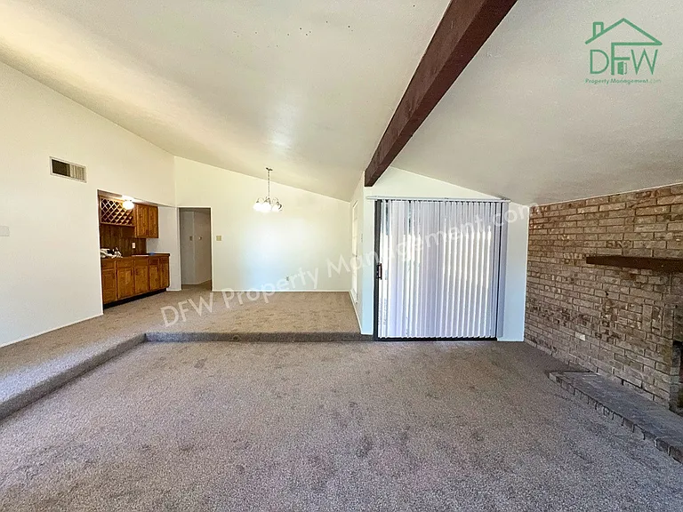 1336 Burmeister Rd — Photo 5
