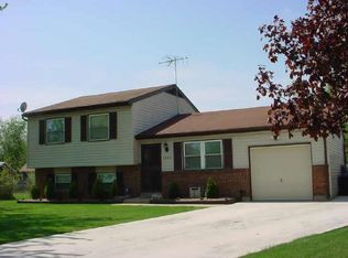 9408 NE Pepperidge Dr, Indianapolis, IN 46235