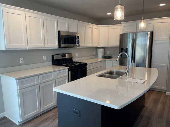 6137 Misty Bridge Rd, Madison, WI 53718