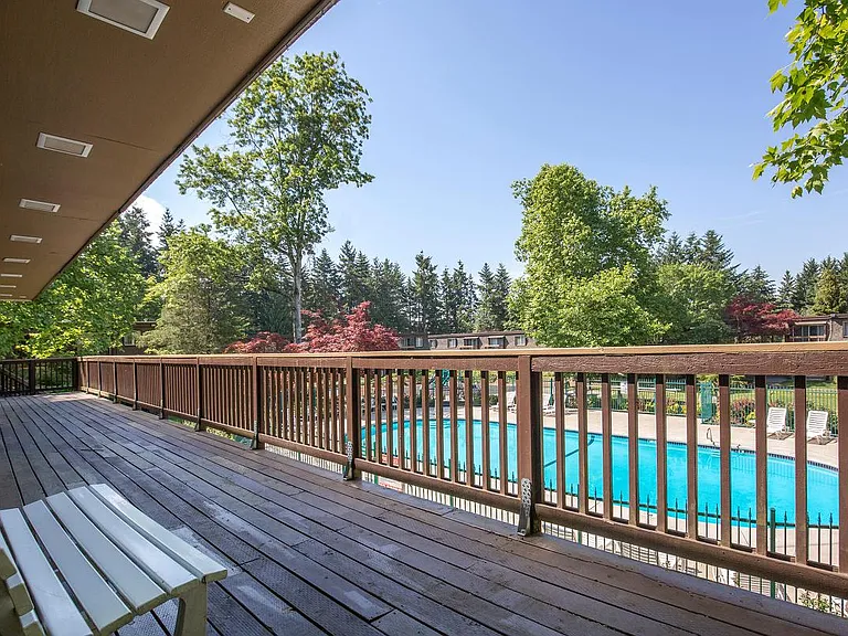 Fairwood Apartments — Photo 16