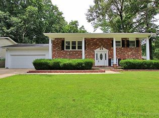 1317 N Henderson Ave, Cape Girardeau, MO 63701