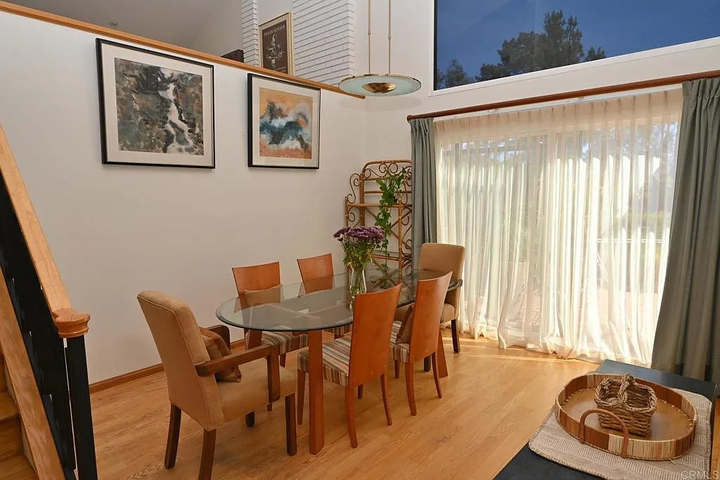 5 bed, 3.5 bath, 2574 sqft, $9,850 — Photo 3
