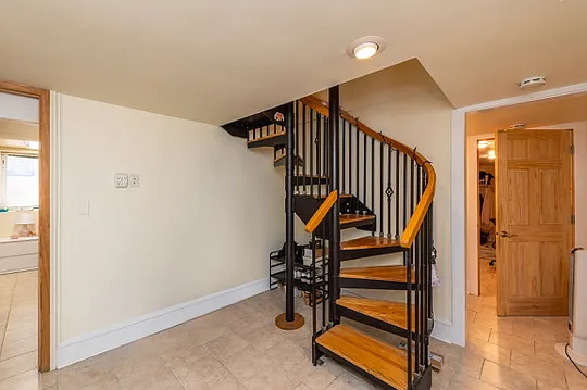 329 Academy St #A — Photo 12