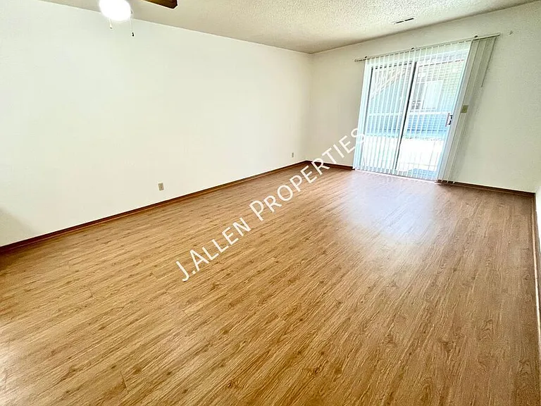 904 Riverfront Rd #14 — Photo 3