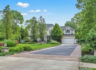 1st image of 17 Wexford Ct