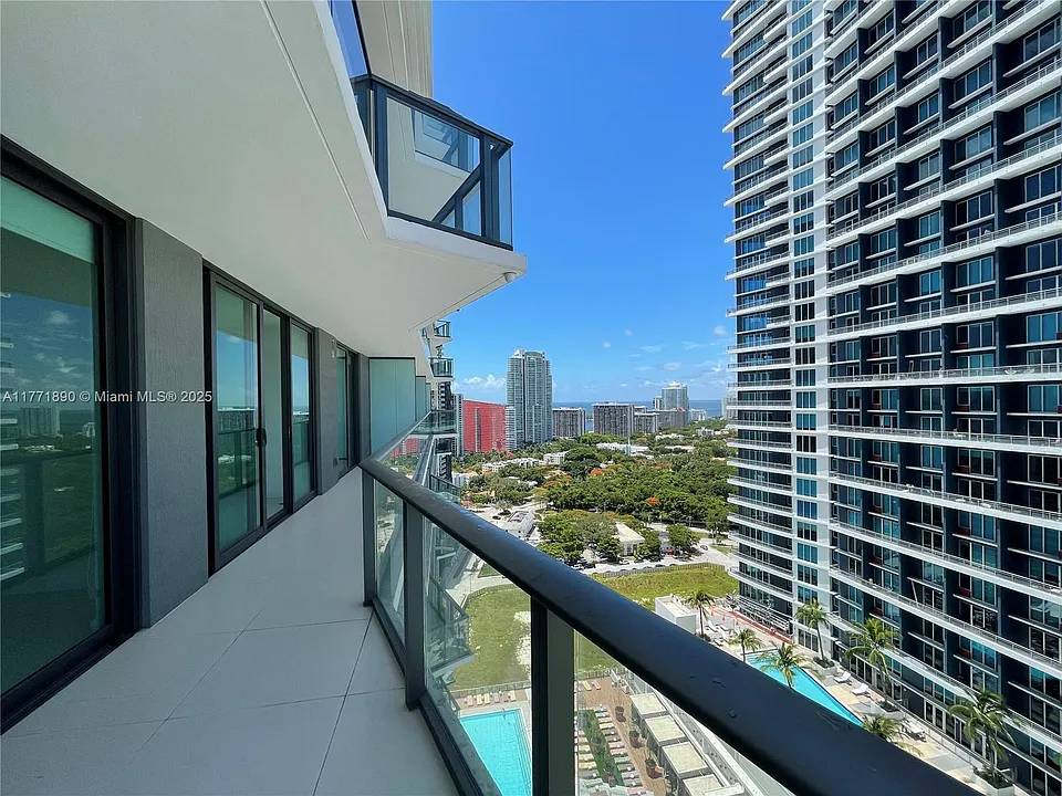1300 S Miami Ave #20