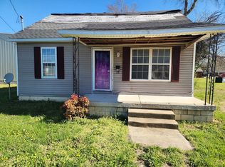538 E 2nd St, Hopkinsville, KY 42240
