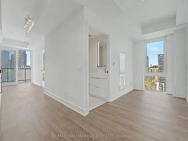 308 Jarvis St #1905 — Photo 14