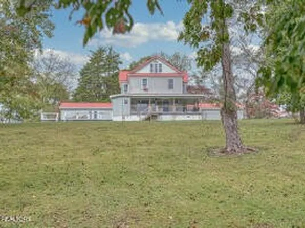 141 Leslie Dr, Harriman, TN 37748