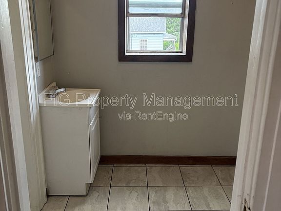 5th image of 112 Watauga Ave E #6