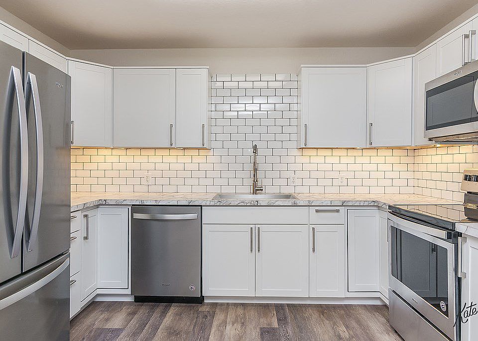 1st image of 2603 S Goldenrod Cir