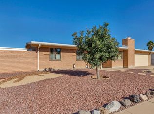 7630 N Casimir Pulaski Ave, Tucson, AZ 85741