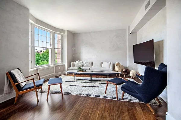 Rented by Corcoran | media 1