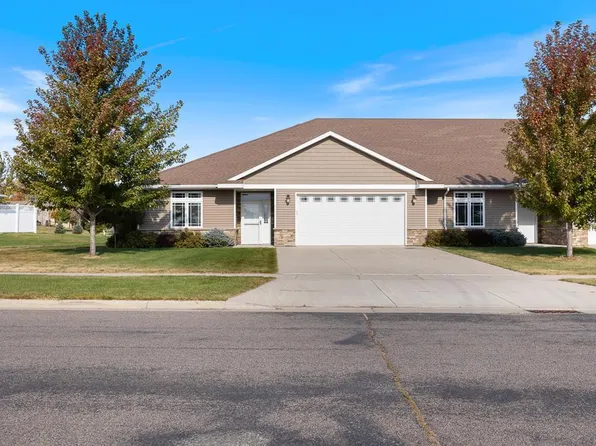 811 Windstar St APT A, Marshall, MN 56258