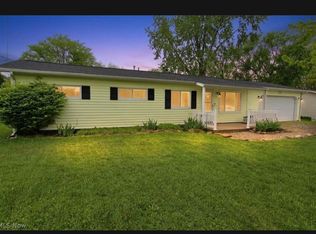 2042 Byron Dr, Brunswick, OH 44212