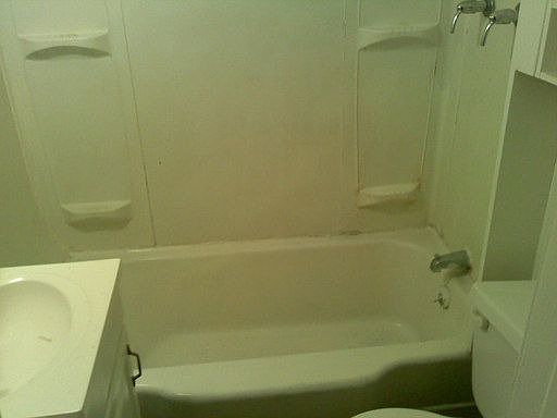 5th image of 735 W 14th St