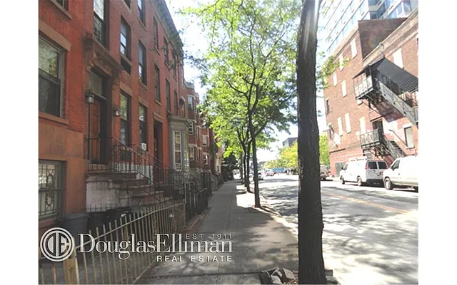 Sold by Douglas Elliman | media 28