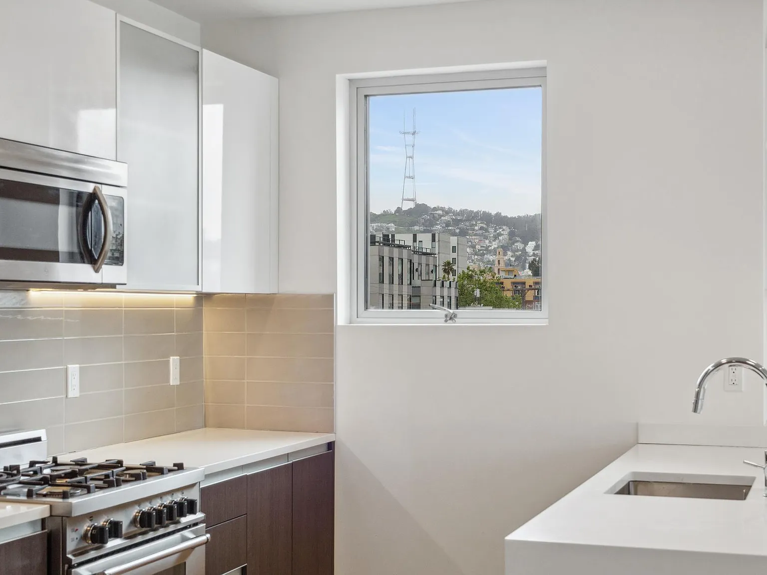 2 bed, 1120 sqft, $7,000 — Photo 4