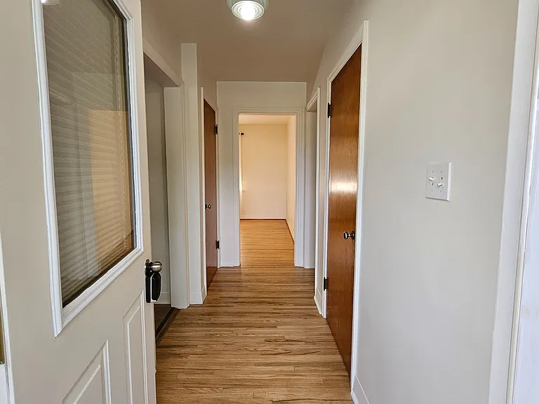 54 Greenlawn Ave — Photo 7