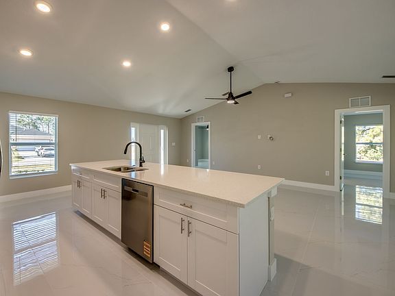 4th image of 3433 NE 11th Pl